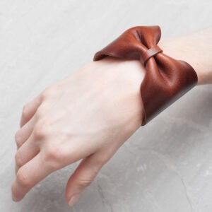 nahast-naiste-käevõru-modell